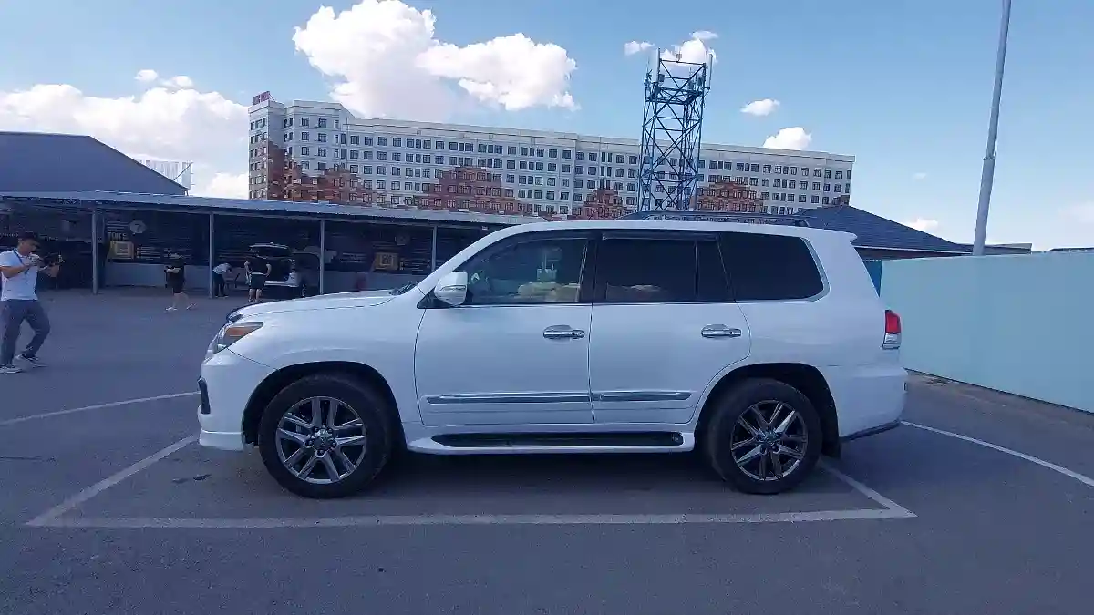 Lexus LX 2010 года за 19 000 000 тг. в Шымкент