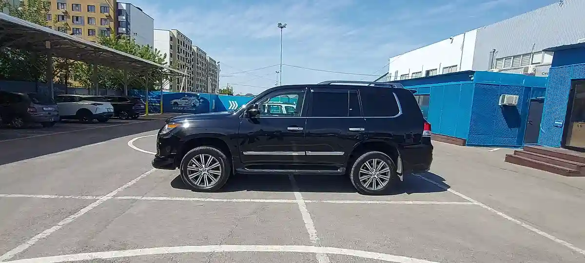 Lexus LX 2012 года за 26 000 000 тг. в Алматы