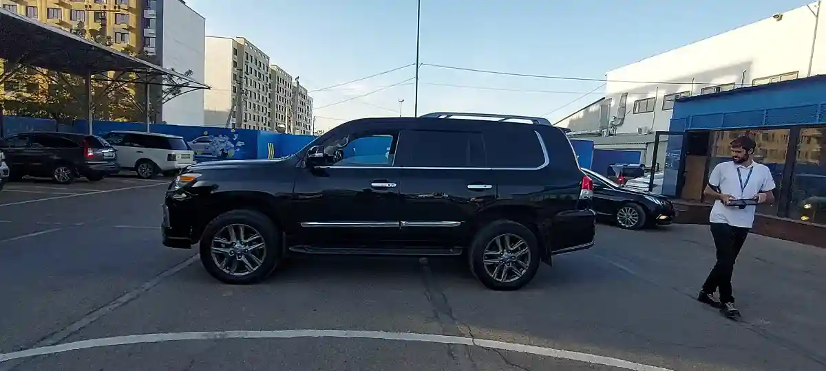 Lexus LX 2009 года за 16 000 000 тг. в Алматы