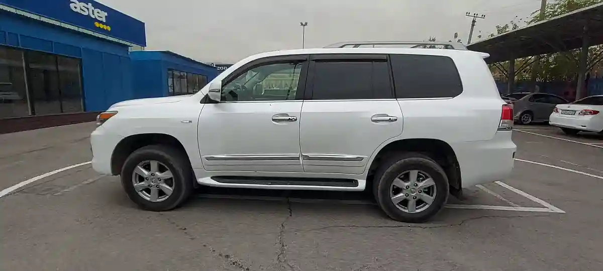 Lexus LX 2008 года за 17 000 000 тг. в Алматы