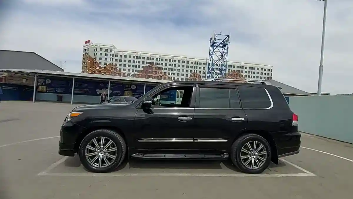 Lexus LX 2014 года за 30 000 000 тг. в Шымкент