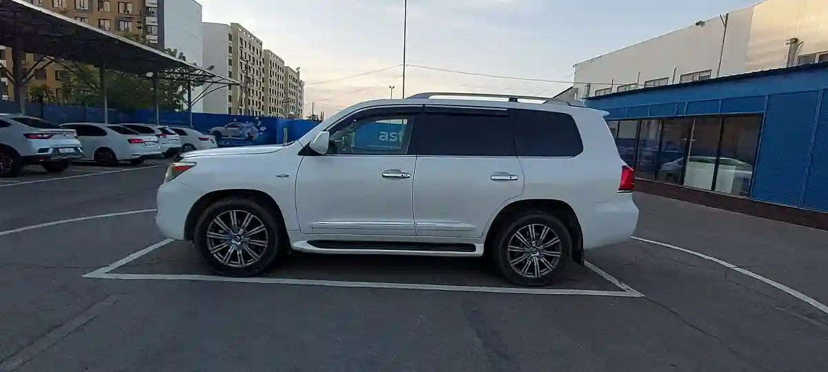 Lexus LX 2008 года за 15 000 000 тг. в Алматы