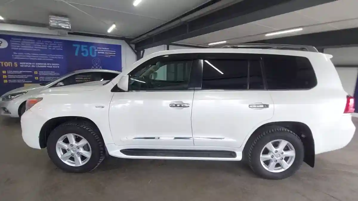 Lexus LX 2008 года за 16 000 000 тг. в Астана