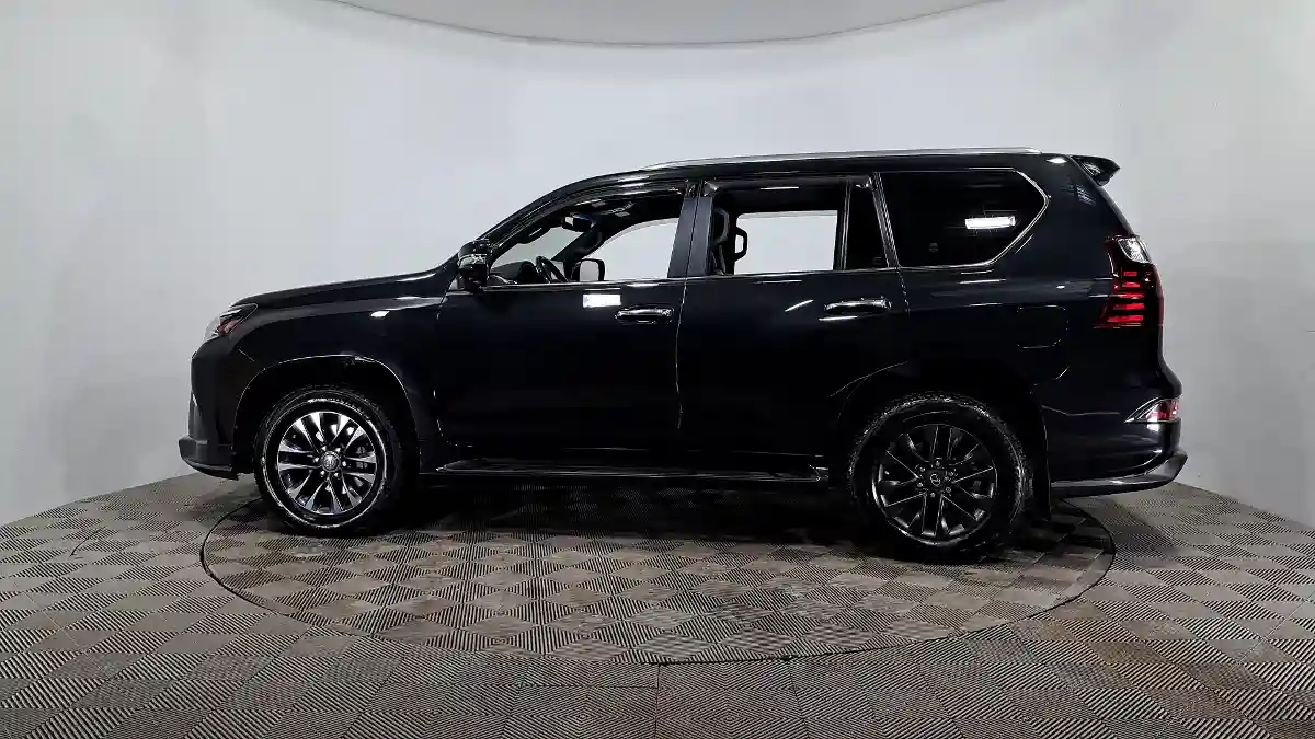 Lexus GX 2022 года за 33 990 000 тг. в Астана