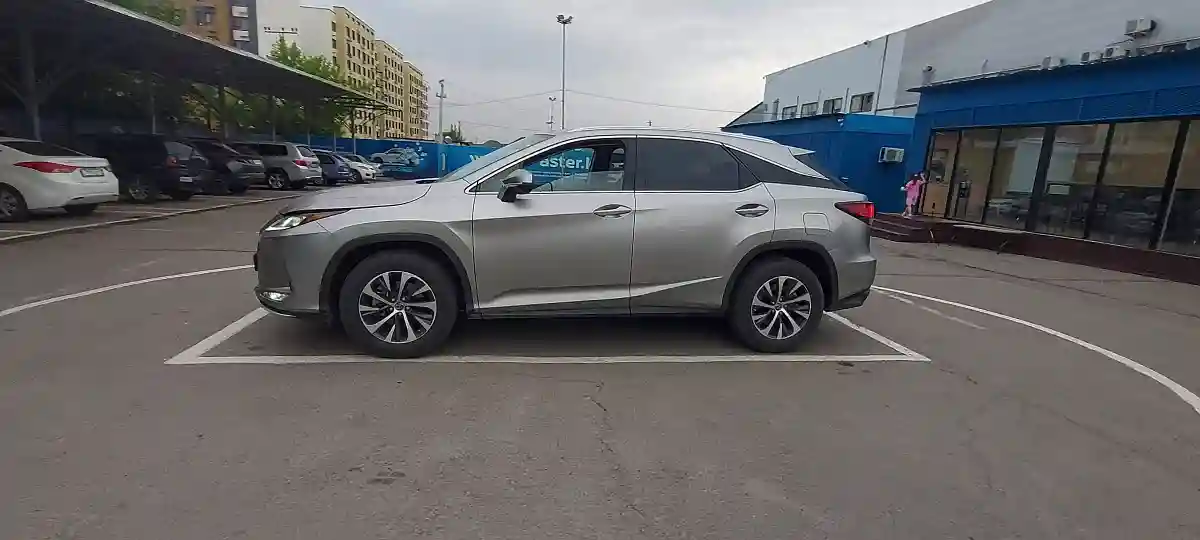 Lexus RX 2022 года за 22 000 000 тг. в Алматы