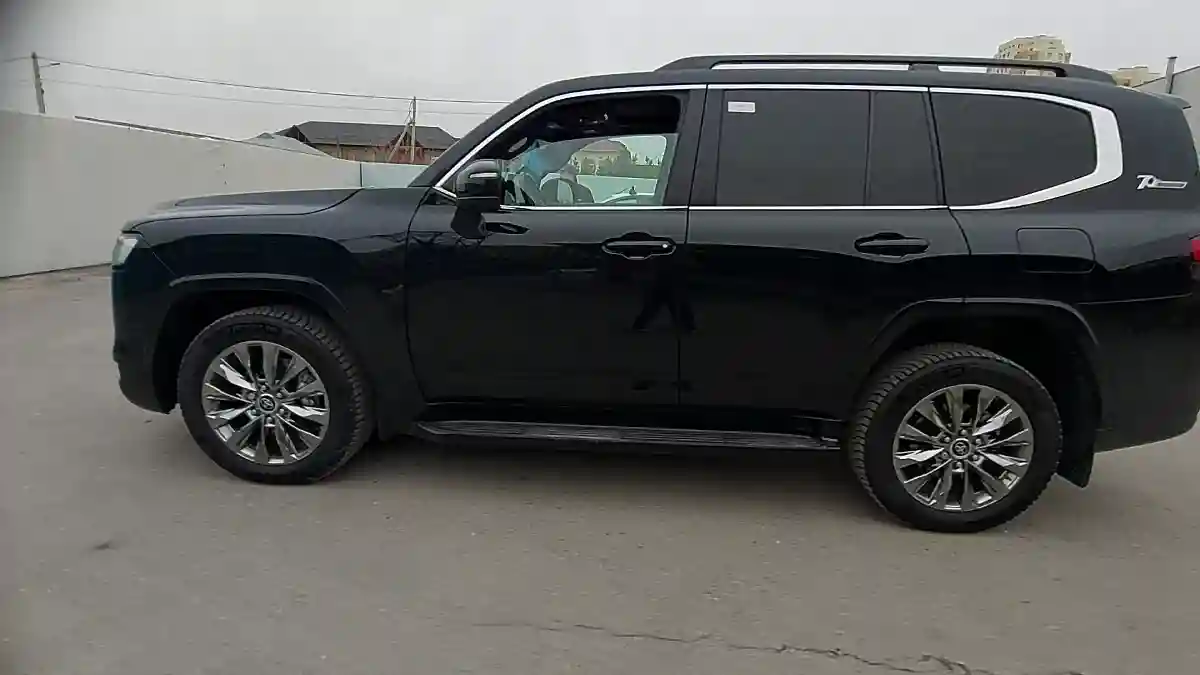 Toyota Land Cruiser 2022 года за 55 500 000 тг. в Шымкент