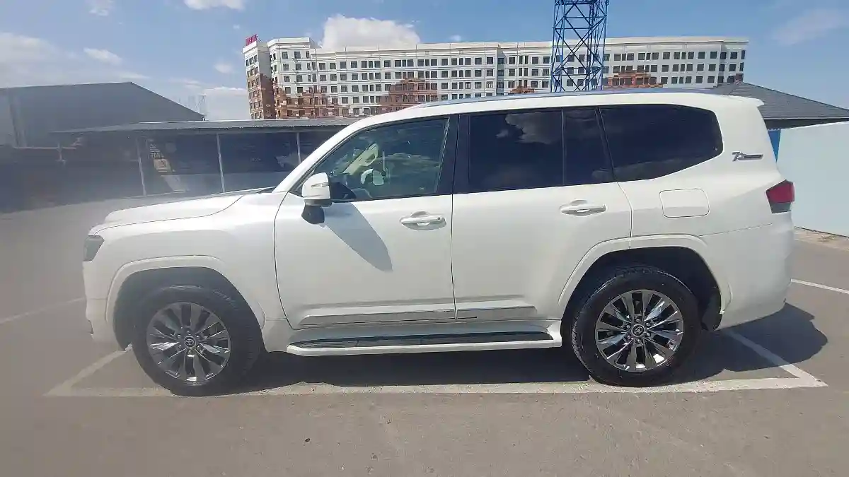 Toyota Land Cruiser 2021 года за 50 000 000 тг. в Шымкент