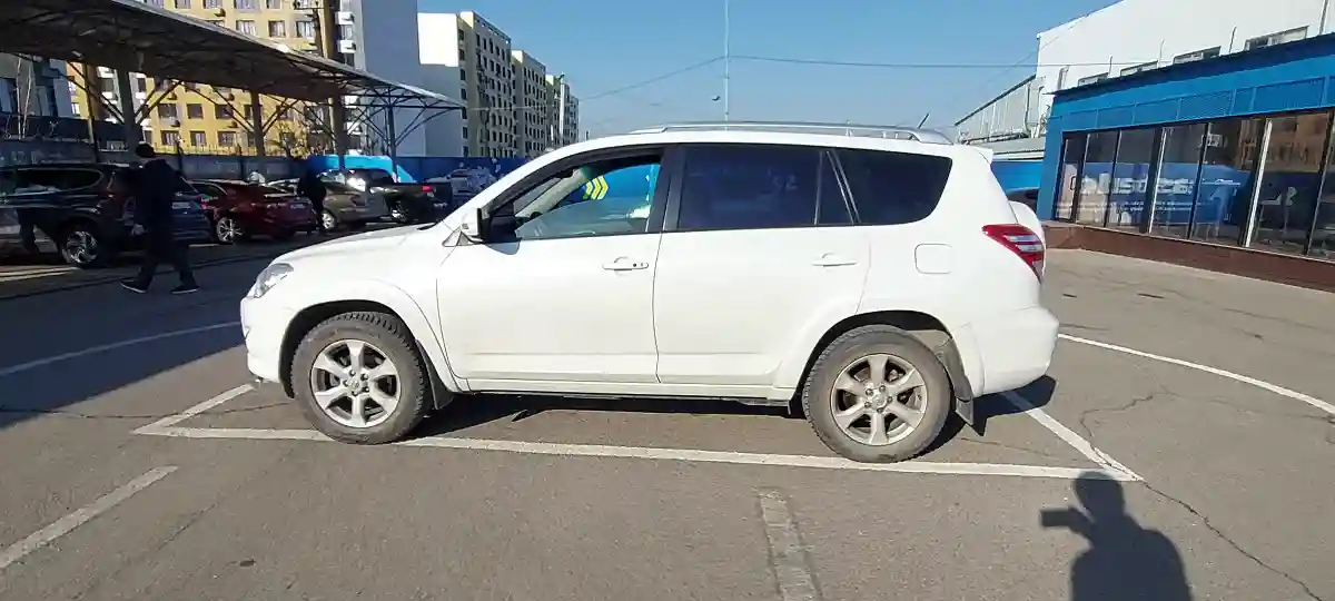 Toyota RAV4 2010 года за 9 800 000 тг. в Алматы