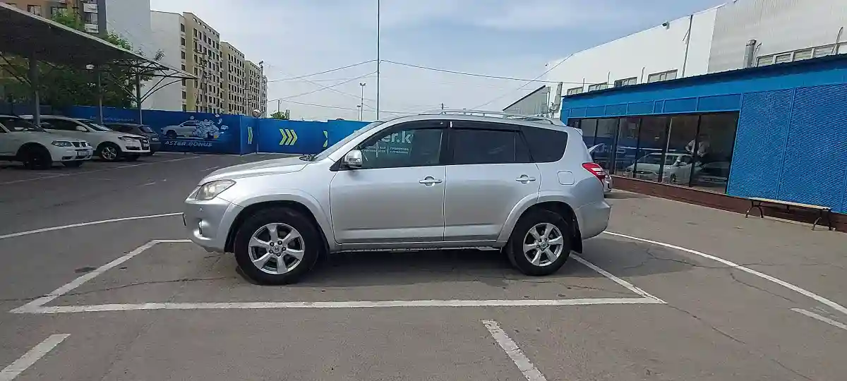 Toyota RAV4 2012 года за 7 500 000 тг. в Алматы