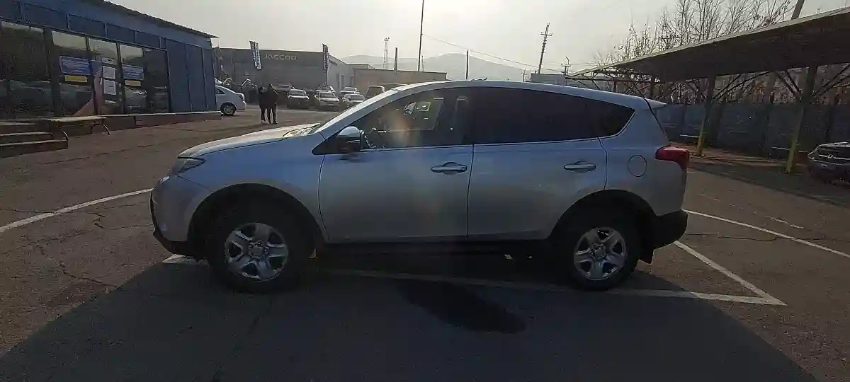 Toyota RAV4 2014 года за 10 200 000 тг. в Алматы