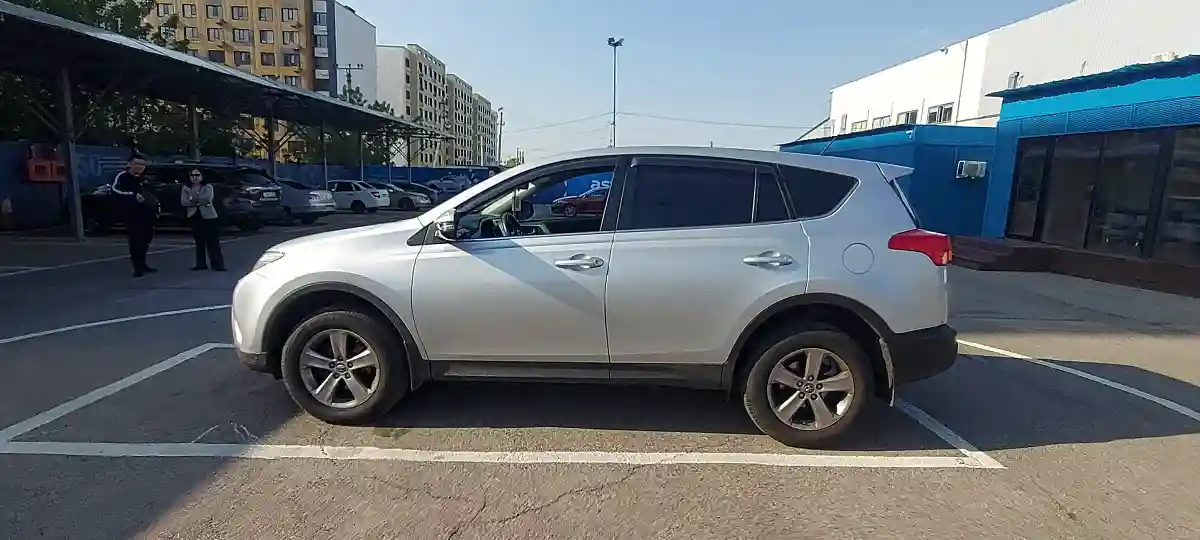 Toyota RAV4 2015 года за 11 500 000 тг. в Алматы