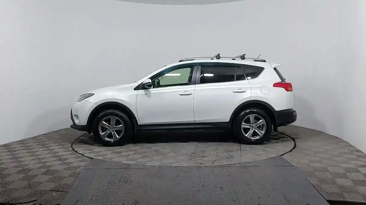 Toyota RAV4 2014 года за 9 490 000 тг. в Астана