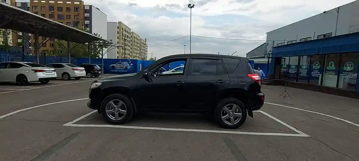 Toyota RAV4 2012 года за 9 500 000 тг. в Алматы