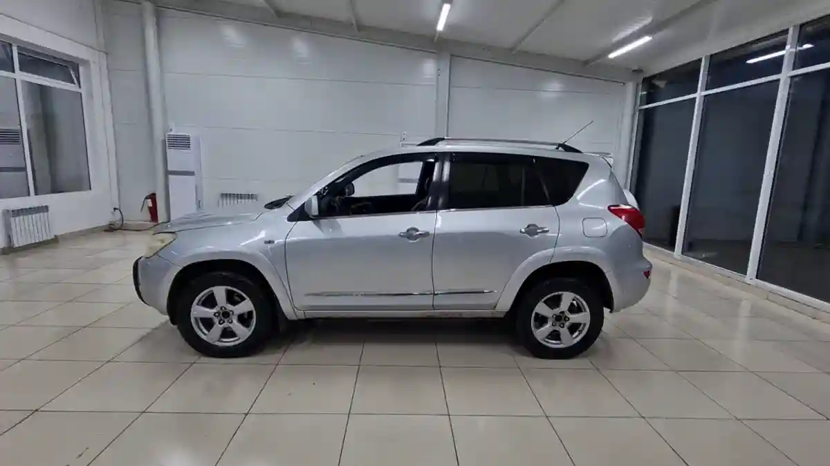 Toyota RAV4 2005 года за 5 650 000 тг. в Талдыкорган