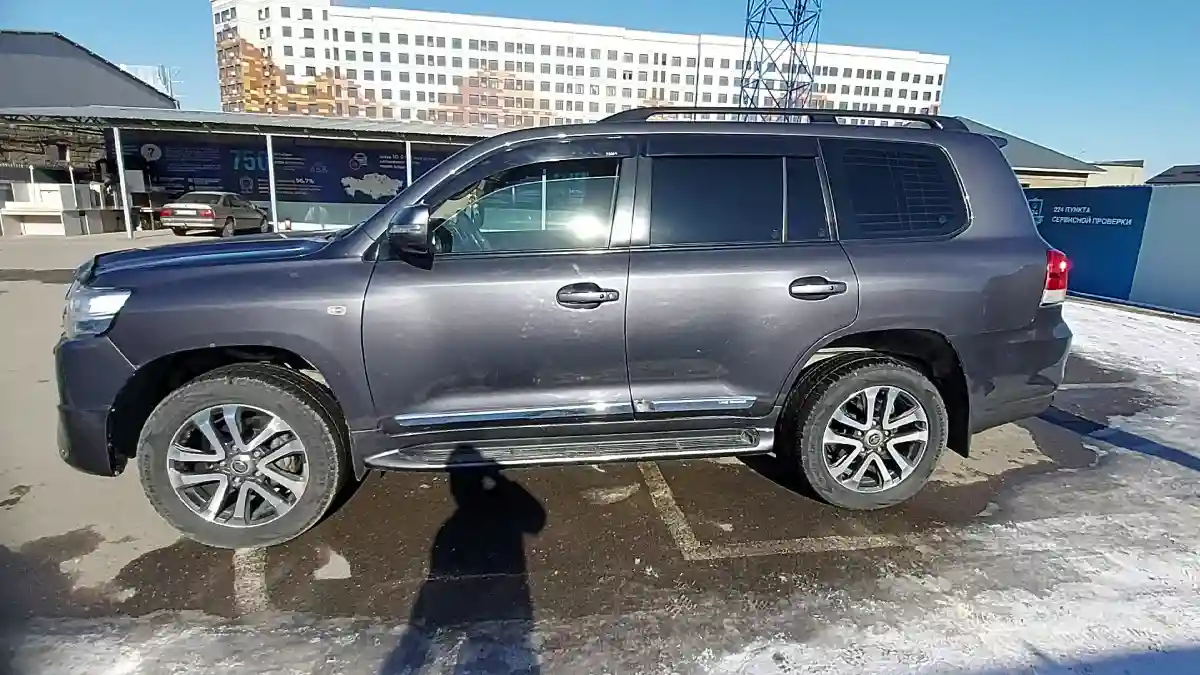 Toyota Land Cruiser 2009 года за 18 000 000 тг. в Шымкент