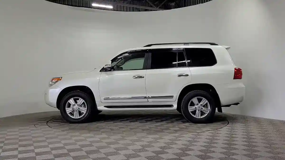 Toyota Land Cruiser 2013 года за 23 800 000 тг. в Алматы