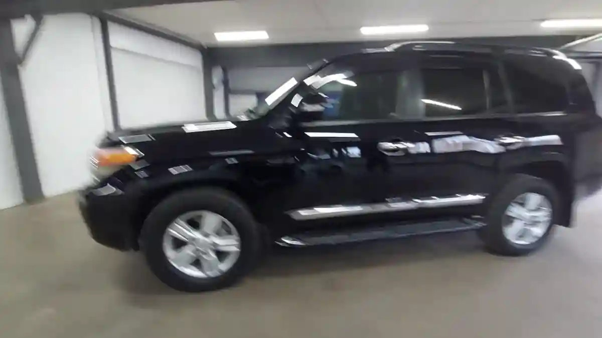 Toyota Land Cruiser 2013 года за 24 700 000 тг. в Астана