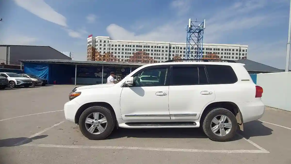Toyota Land Cruiser 2015 года за 24 000 000 тг. в Шымкент