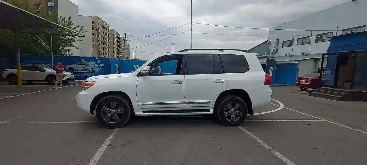 Toyota Land Cruiser 2015 года за 22 000 000 тг. в Алматы