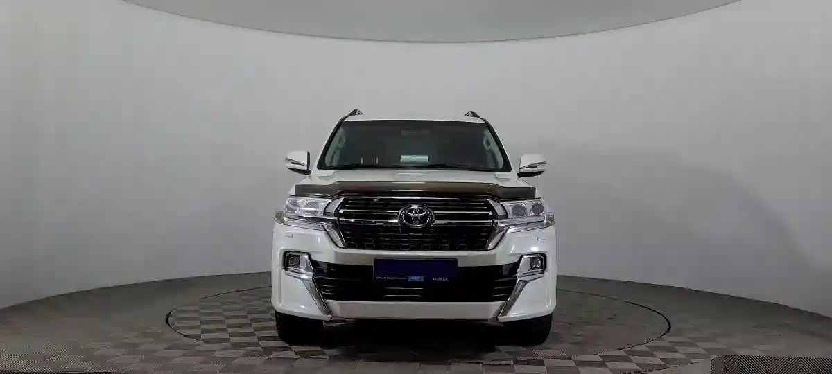 Toyota Land Cruiser 2016 года за 29 400 000 тг. в Караганда