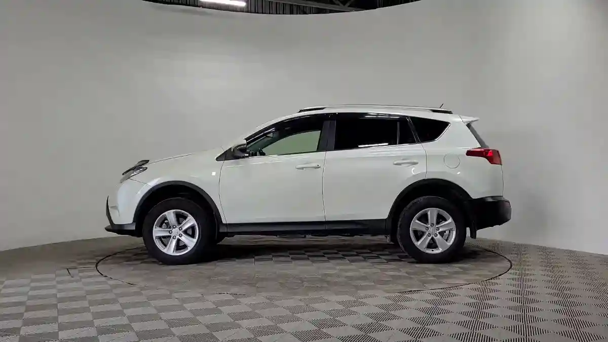 Toyota RAV4 2015 года за 7 990 000 тг. в Алматы
