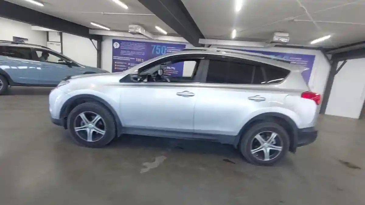 Toyota RAV4 2014 года за 9 500 000 тг. в Астана