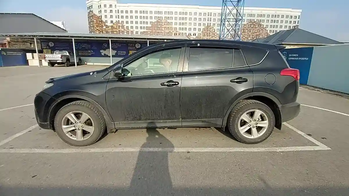 Toyota RAV4 2013 года за 11 500 000 тг. в Шымкент