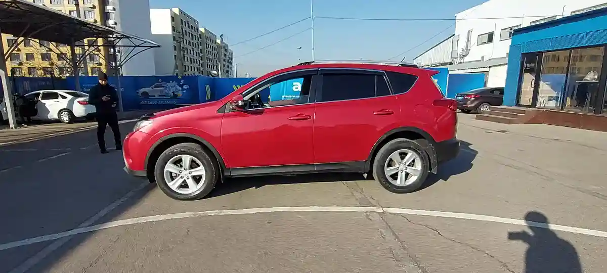 Toyota RAV4 2013 года за 10 500 000 тг. в Алматы