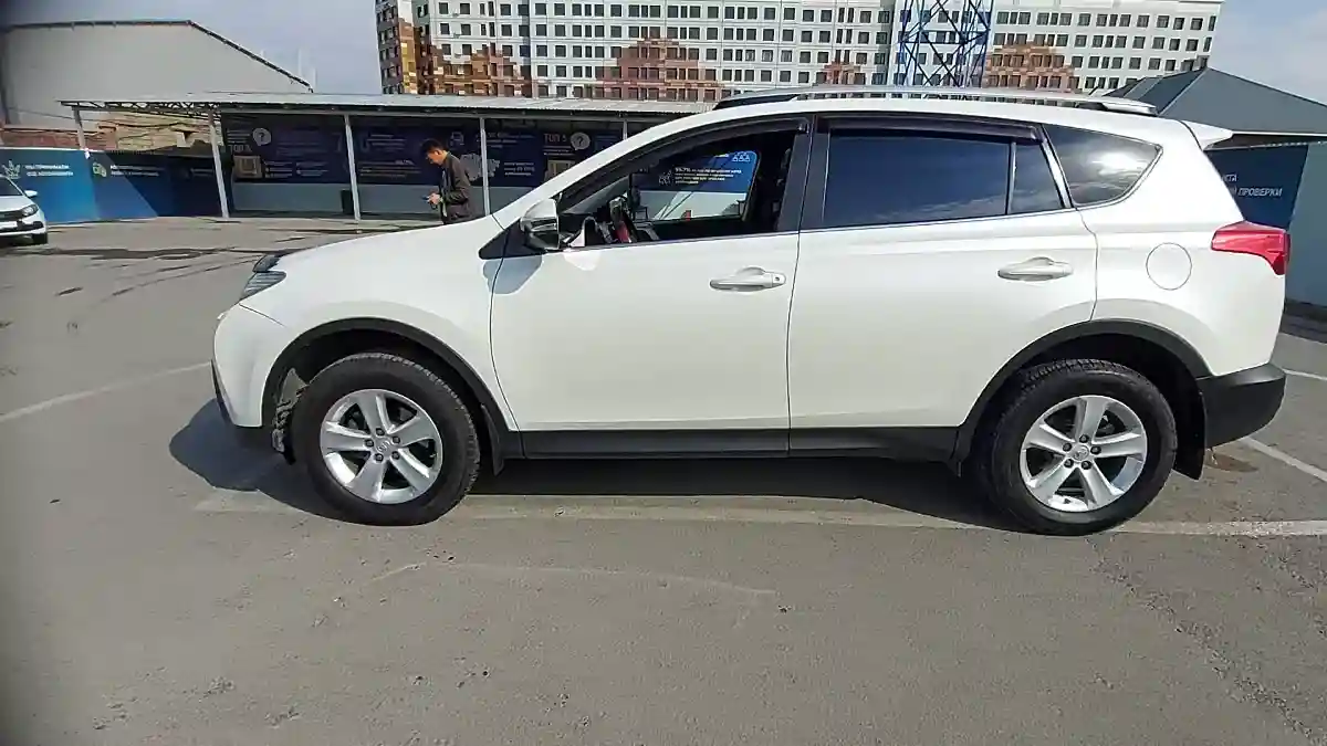 Toyota RAV4 2013 года за 12 000 000 тг. в Шымкент