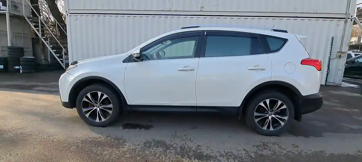 Toyota RAV4 2013 года за 8 690 000 тг. в Алматы