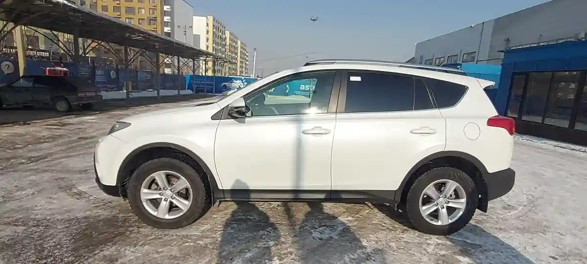 Toyota RAV4 2014 года за 11 000 000 тг. в Алматы