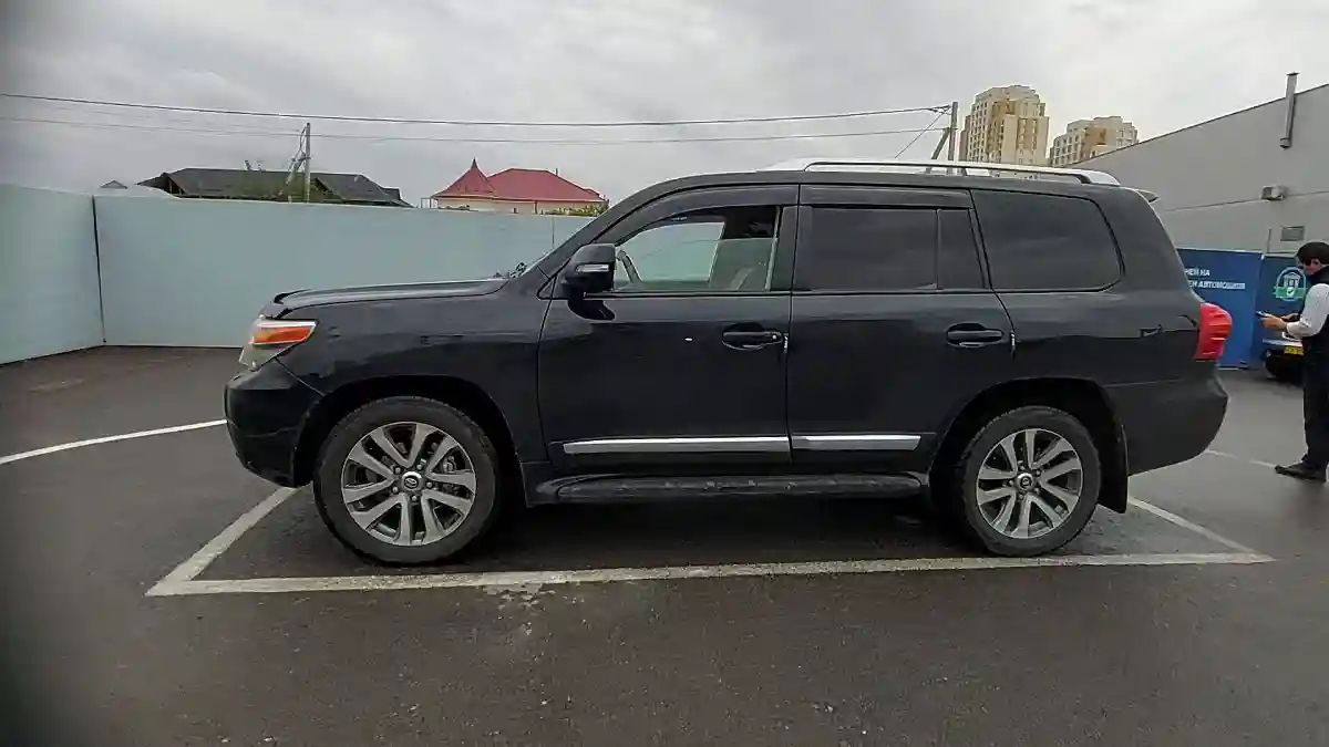 Toyota Land Cruiser 2013 года за 25 000 000 тг. в Шымкент