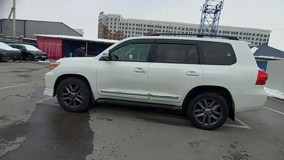Toyota Land Cruiser 2013 года за 20 000 000 тг. в Шымкент