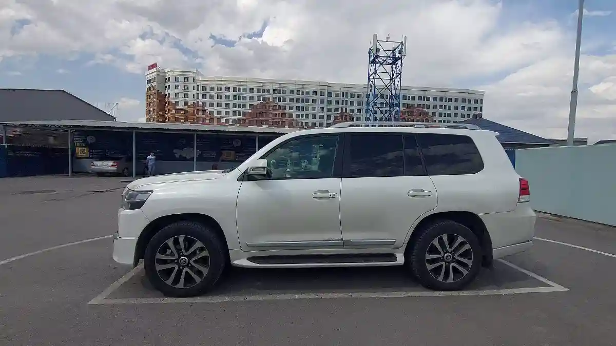 Toyota Land Cruiser 2013 года за 23 000 000 тг. в Шымкент