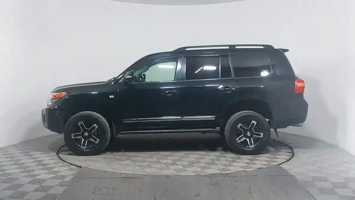 Toyota Land Cruiser 2008 года за 12 590 000 тг. в Астана