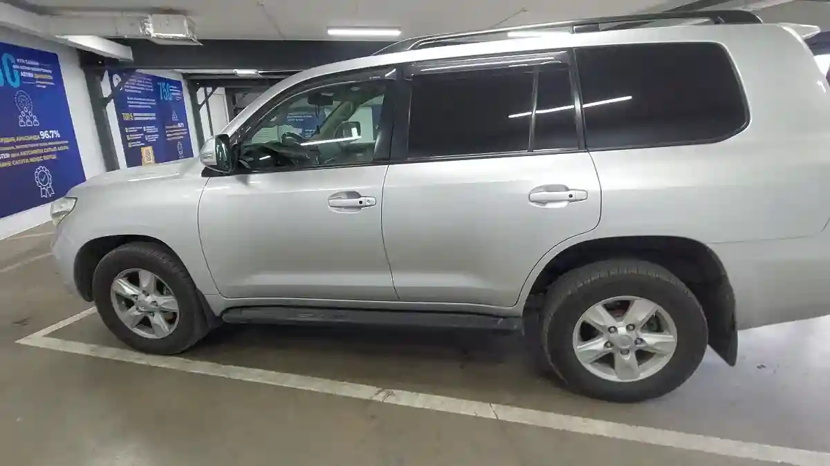 Toyota Land Cruiser 2010 года за 16 000 000 тг. в Астана