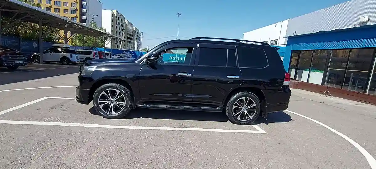 Toyota Land Cruiser 2011 года за 18 000 000 тг. в Алматы