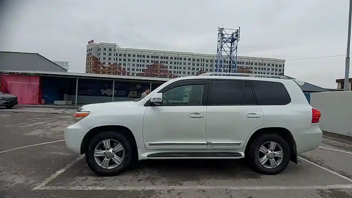 Toyota Land Cruiser 2013 года за 18 000 000 тг. в Шымкент