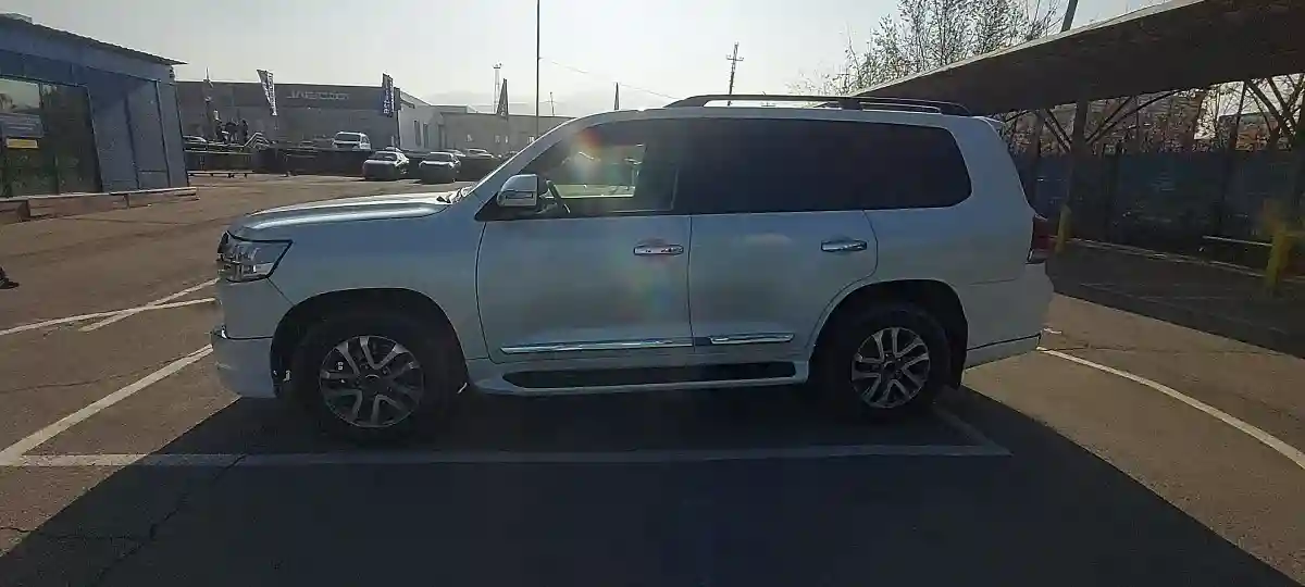 Toyota Land Cruiser 2011 года за 15 000 000 тг. в Алматы