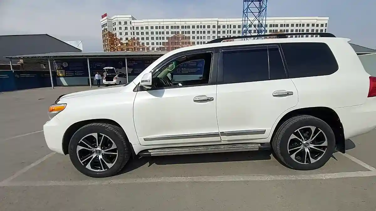 Toyota Land Cruiser 2012 года за 17 000 000 тг. в Шымкент