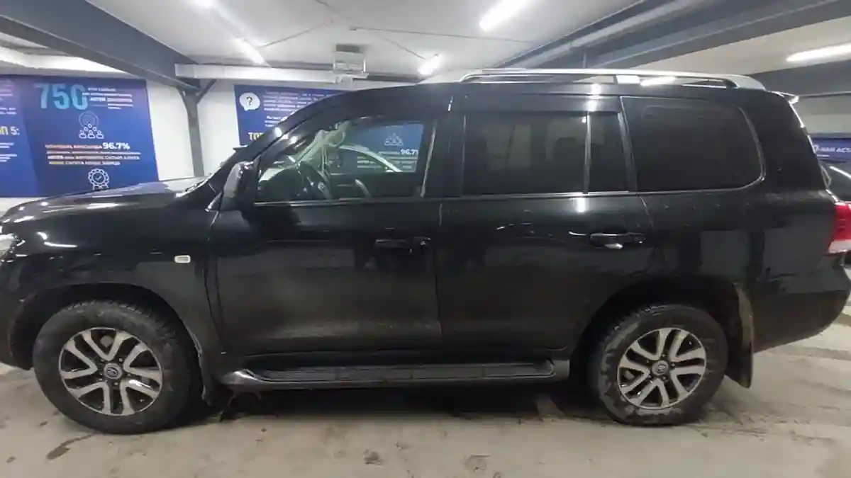 Toyota Land Cruiser 2011 года за 17 000 000 тг. в Астана