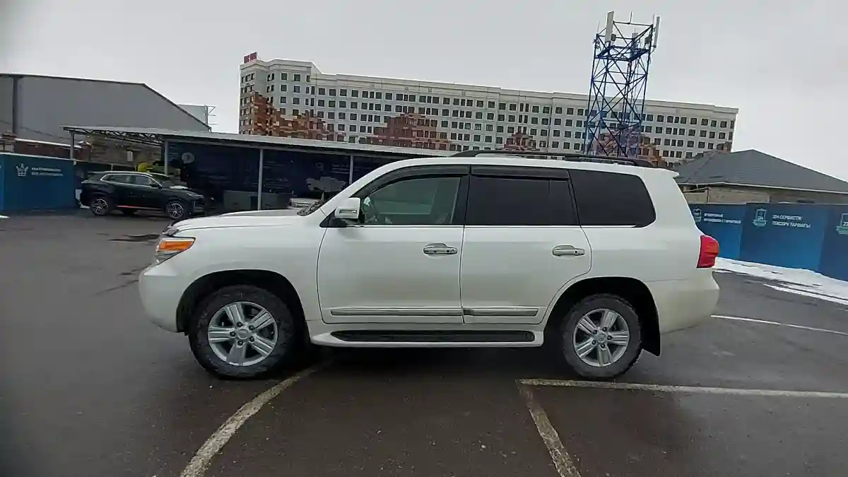 Toyota Land Cruiser 2014 года за 25 000 000 тг. в Шымкент