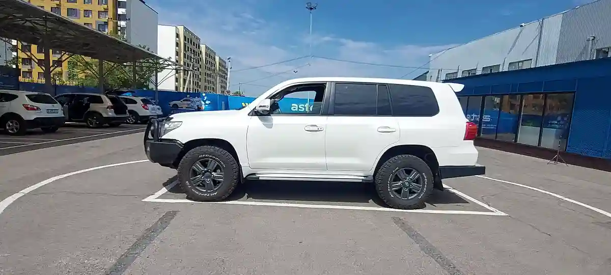 Toyota Land Cruiser 2013 года за 26 000 000 тг. в Алматы