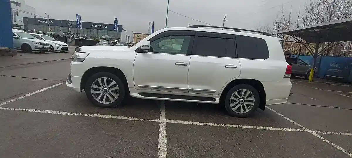 Toyota Land Cruiser 2020 года за 42 000 000 тг. в Алматы