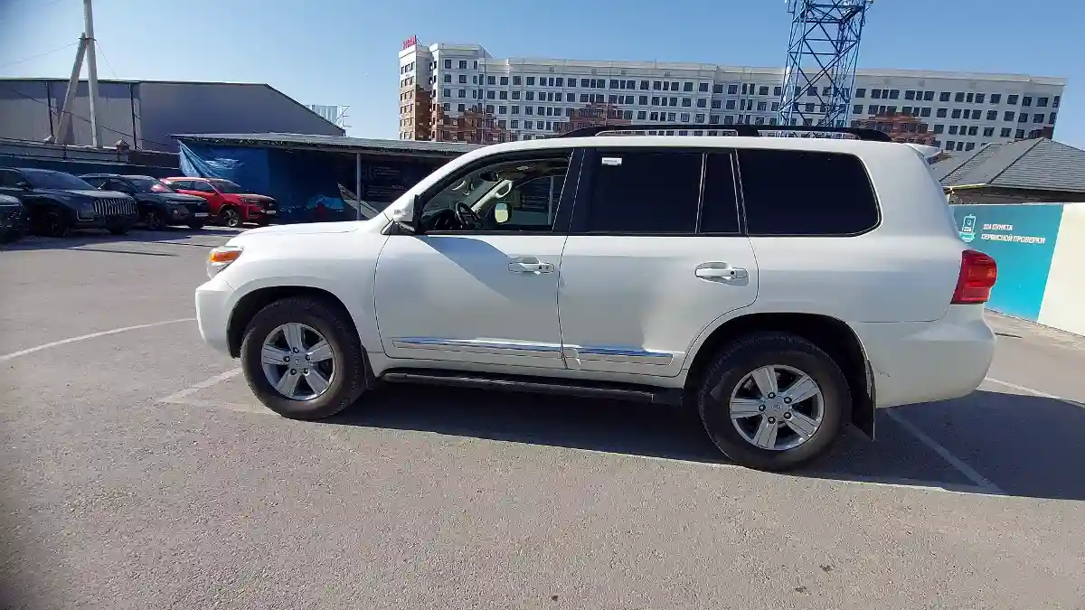 Toyota Land Cruiser 2014 года за 25 000 000 тг. в Шымкент