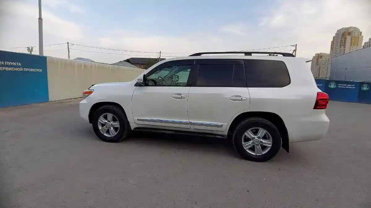 Toyota Land Cruiser 2012 года за 24 000 000 тг. в Шымкент
