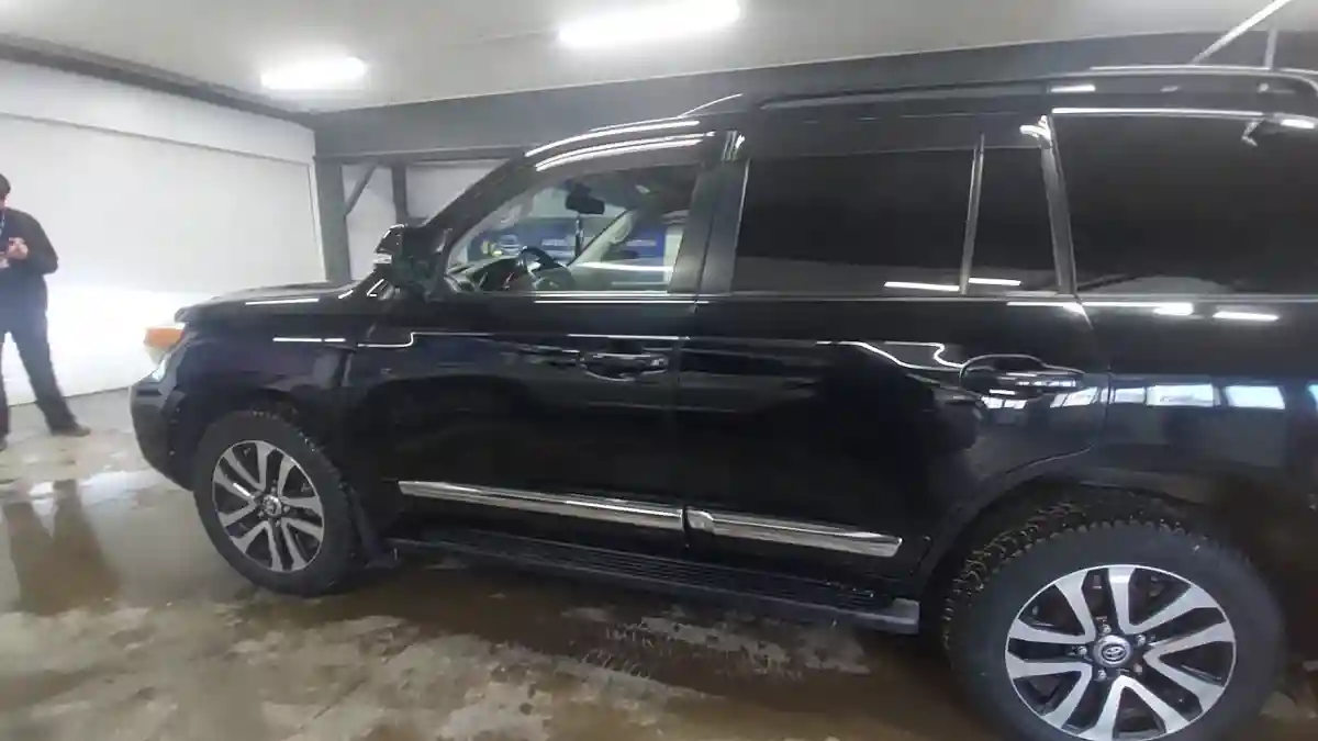 Toyota Land Cruiser 2012 года за 22 800 000 тг. в Астана