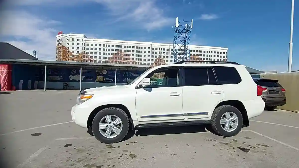 Toyota Land Cruiser 2014 года за 28 000 000 тг. в Шымкент