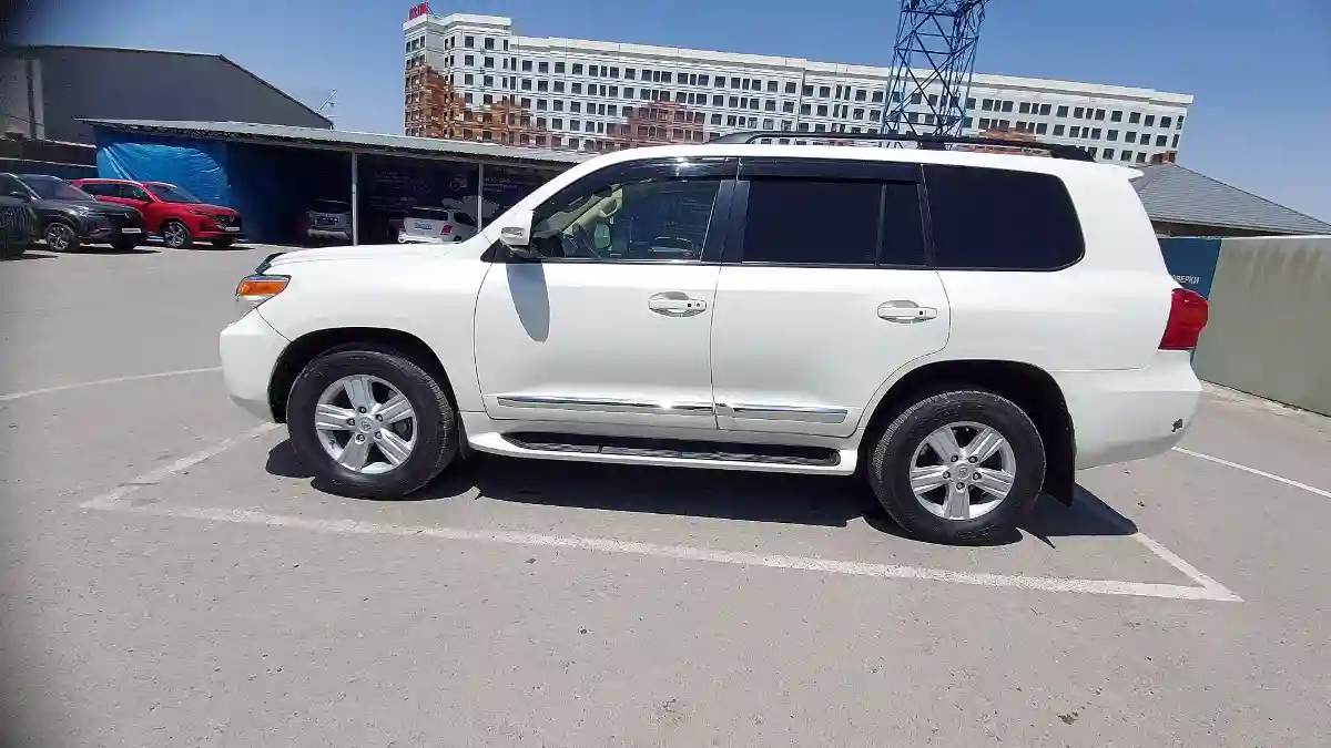 Toyota Land Cruiser 2012 года за 24 000 000 тг. в Шымкент