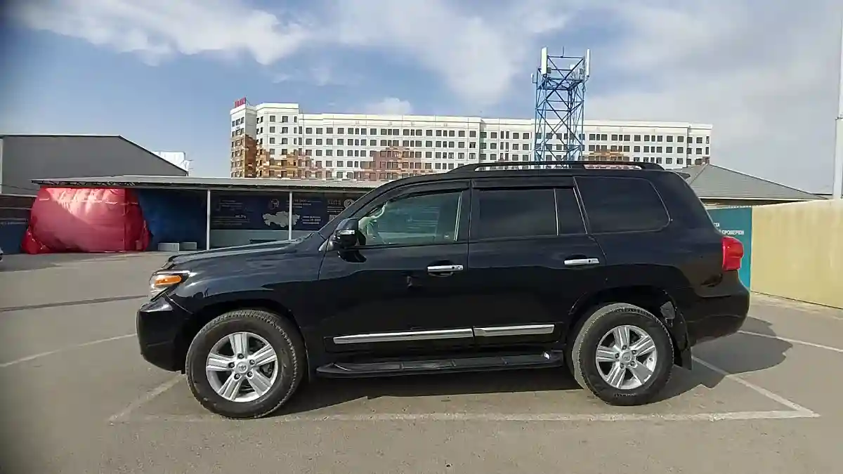 Toyota Land Cruiser 2014 года за 25 000 000 тг. в Шымкент